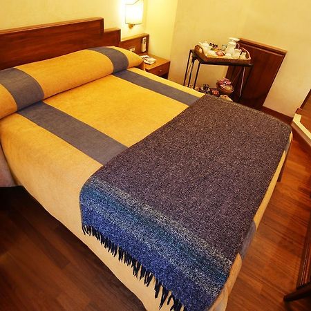 Bed and Breakfast Al Colonnato Di San Pietro Rom Exterior foto