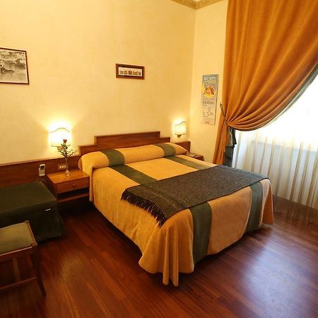 Bed and Breakfast Al Colonnato Di San Pietro Rom Exterior foto