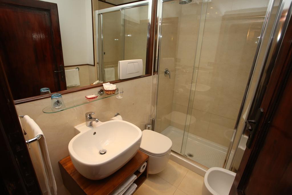 Bed and Breakfast Al Colonnato Di San Pietro Rom Exterior foto