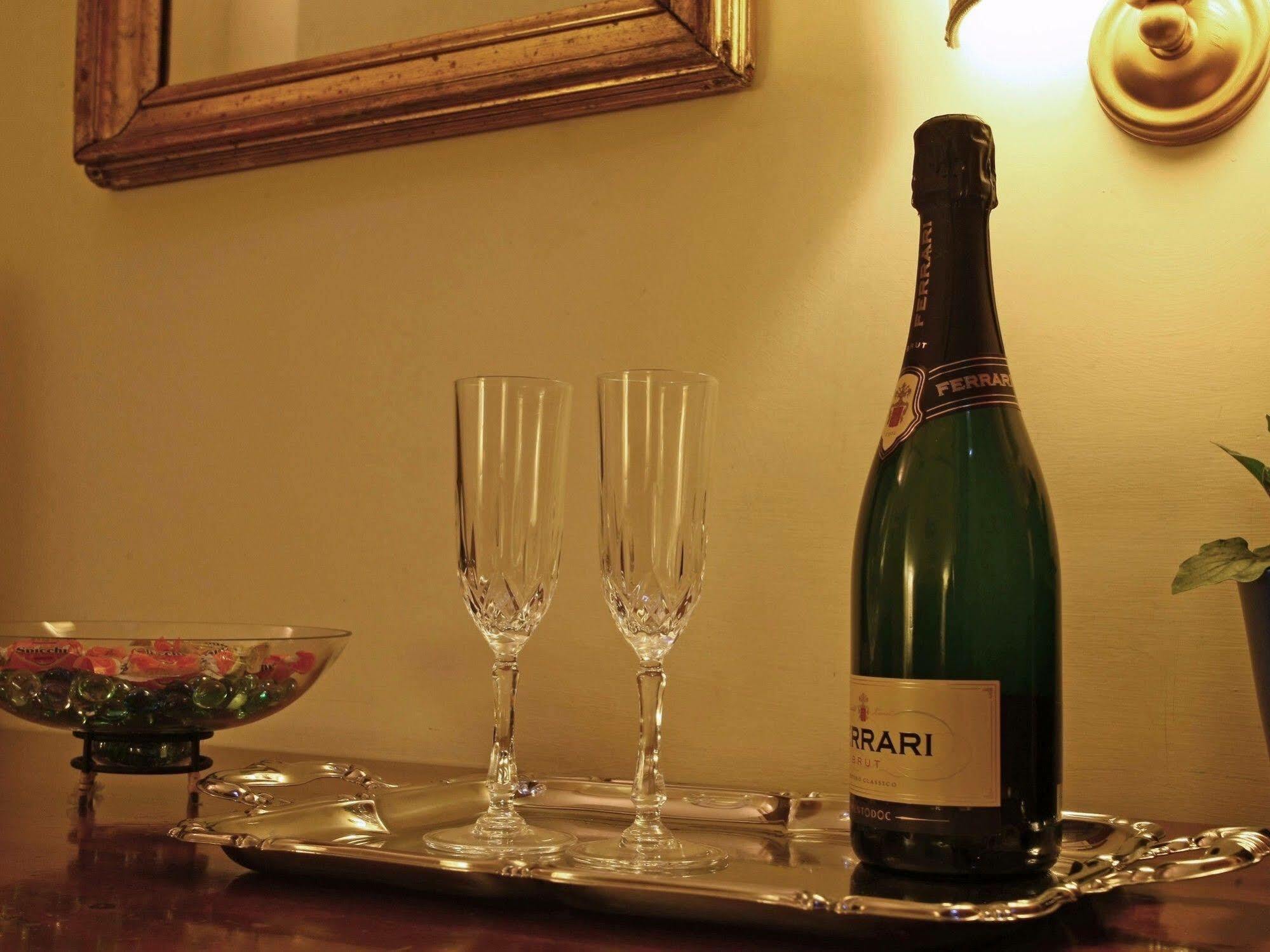 Bed and Breakfast Al Colonnato Di San Pietro Rom Exterior foto