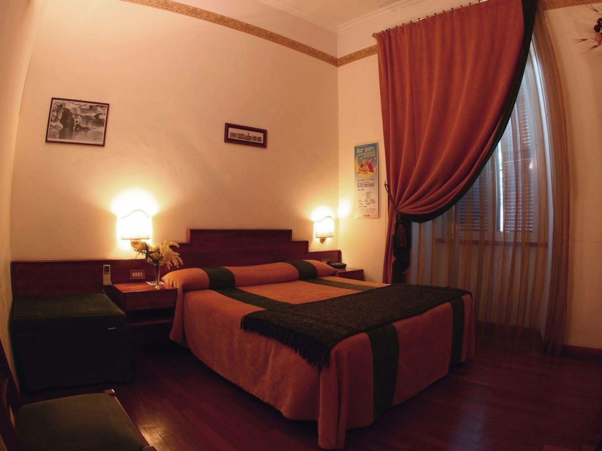 Bed and Breakfast Al Colonnato Di San Pietro Rom Exterior foto