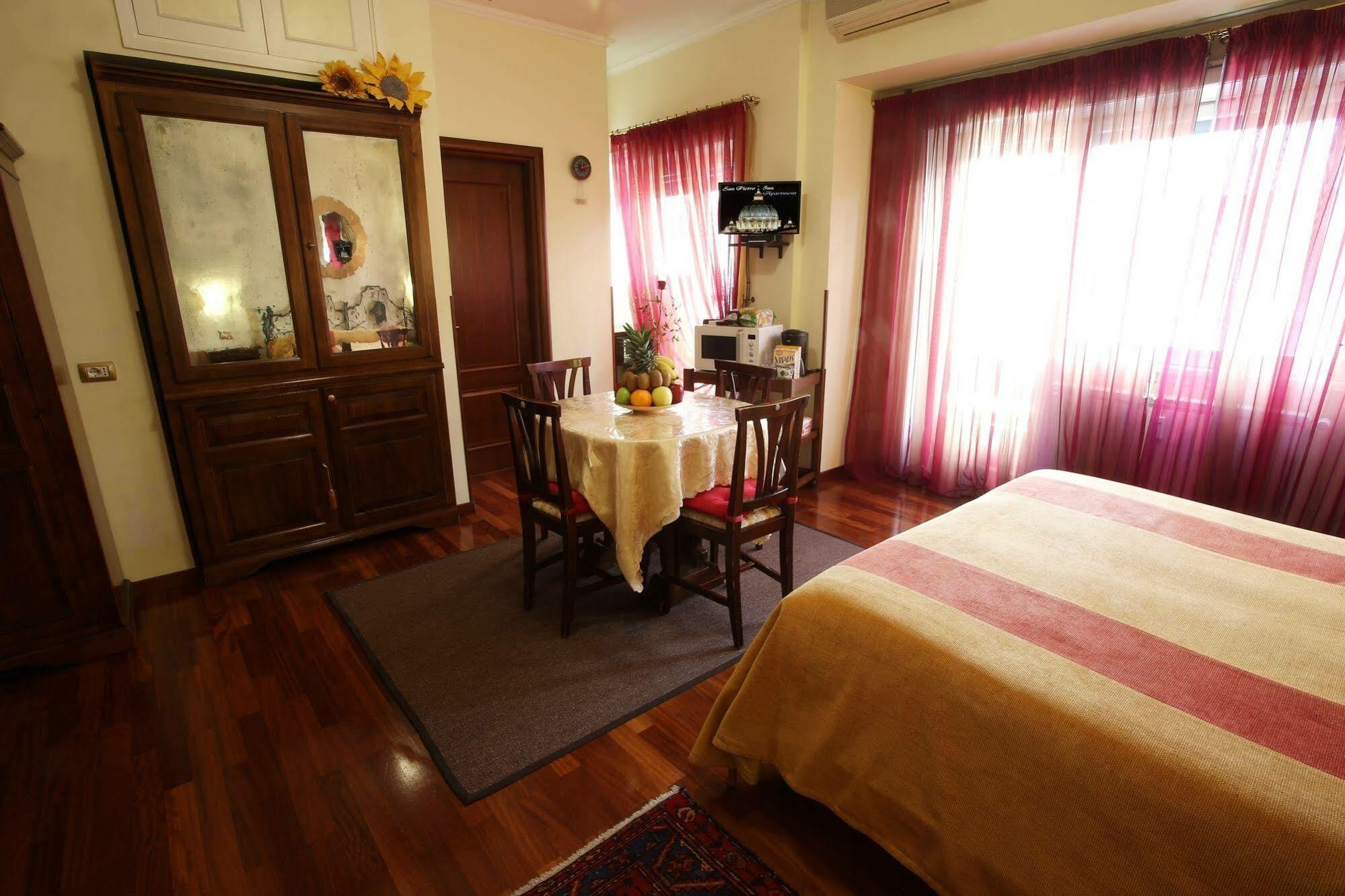 Bed and Breakfast Al Colonnato Di San Pietro Rom Exterior foto